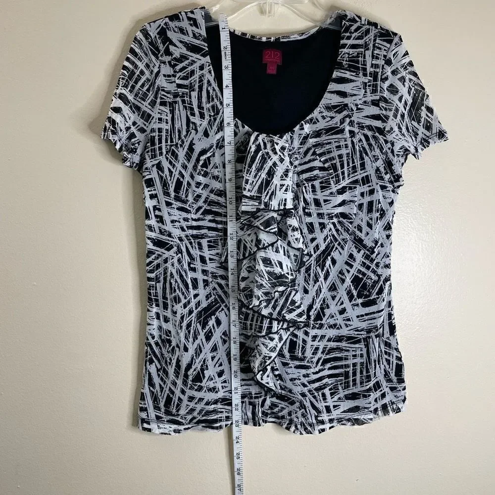 212 Collection| Ruffle| Lightweight| Has Stretch - Picture 4 of 11